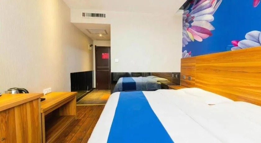 Bed in PAI Hotel Huayin Huashan Mountain Scenic Spot Ancient Street