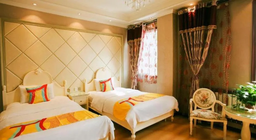 Bed in PAI Hotel Huayin Huashan Mountain Scenic Spot Ancient Street