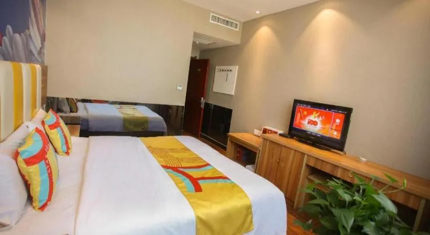 Bed in PAI Hotel Huayin Huashan Mountain Scenic Spot Ancient Street