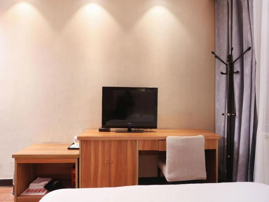 Bed in PAI Hotel Huayin Huashan Mountain Scenic Spot Ancient Street