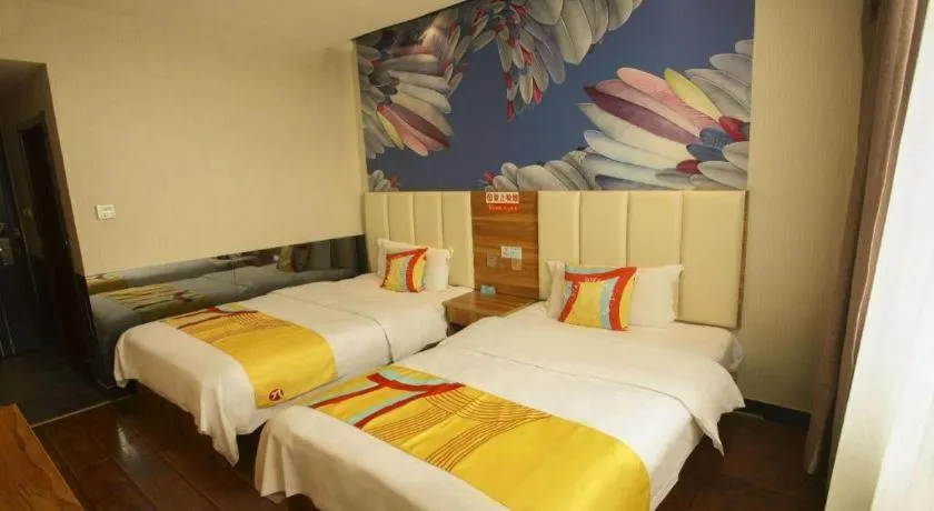 Bed in PAI Hotel Huayin Huashan Mountain Scenic Spot Ancient Street