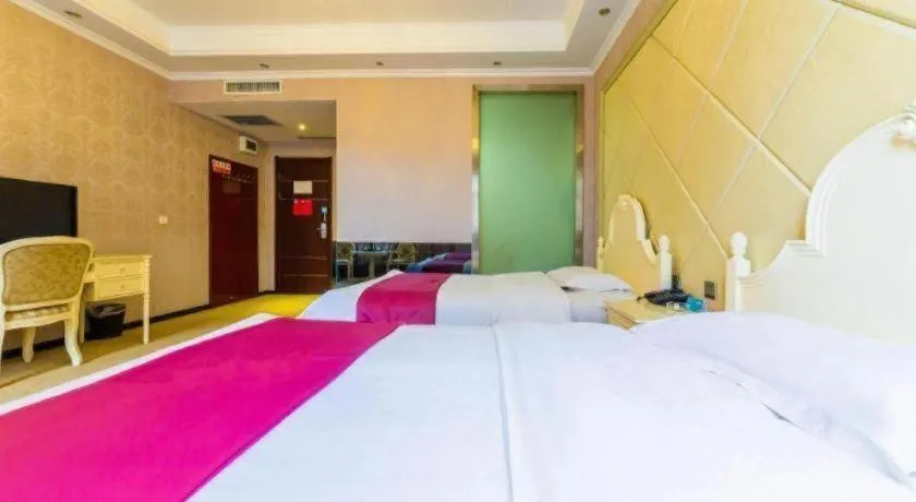 Bed in PAI Hotel Huayin Huashan Mountain Scenic Spot Ancient Street