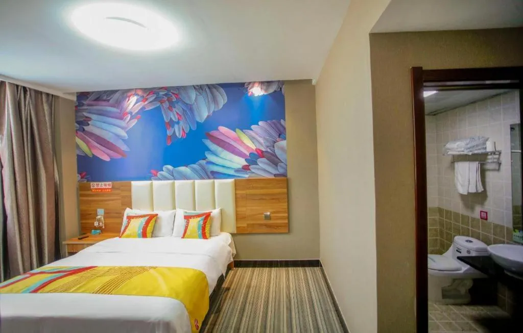 Bed in PAI Hotel Huayin Huashan Mountain Scenic Spot Ancient Street