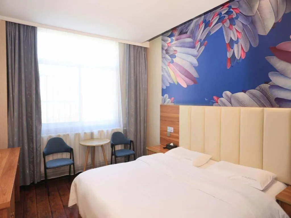 Bed in PAI Hotel Huayin Huashan Mountain Scenic Spot Ancient Street