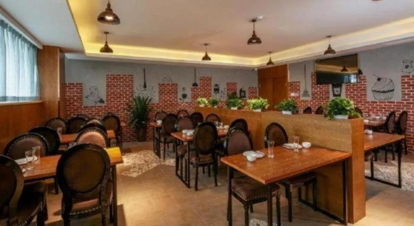 James Joyce Coffetel·Chadianzi Passenger Terminal Jinke Bei Road Metro Station