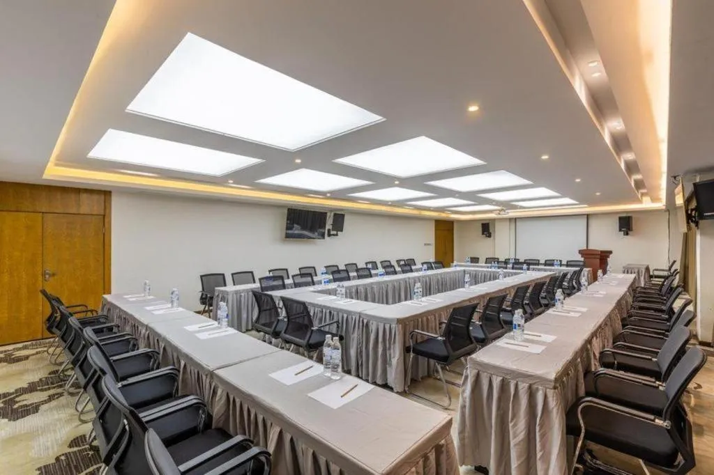 James Joyce Coffetel·Chadianzi Passenger Terminal Jinke Bei Road Metro Station