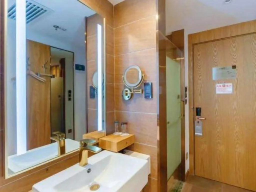 James Joyce Coffetel Beijing South Station Guang'anmen You'an Hospital