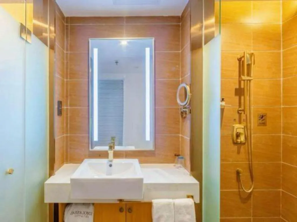 James Joyce Coffetel Beijing South Station Guang'anmen You'an Hospital