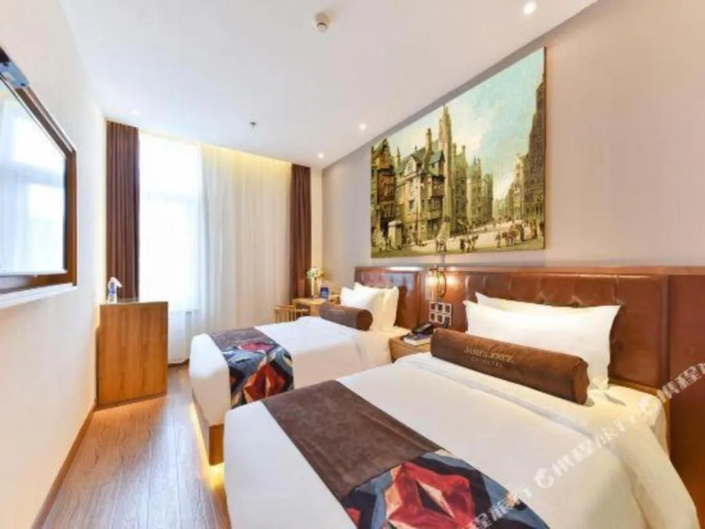 Bed in James Joyce Coffetel Beijing South Station Guang'anmen You'an Hospital