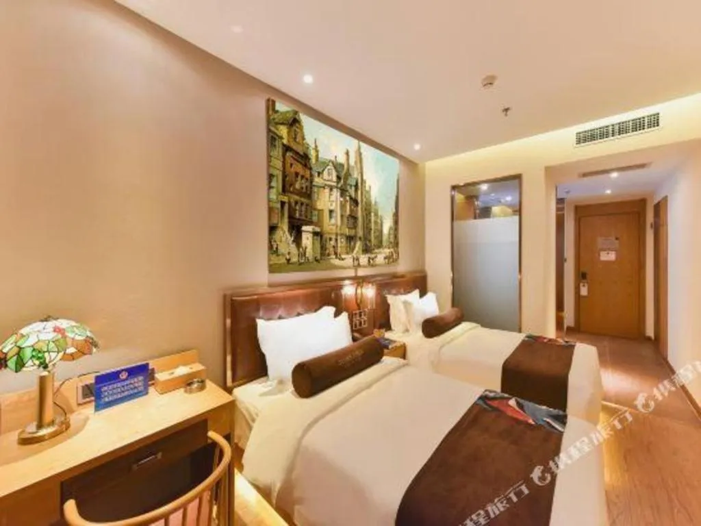 Bed in James Joyce Coffetel Beijing South Station Guang'anmen You'an Hospital