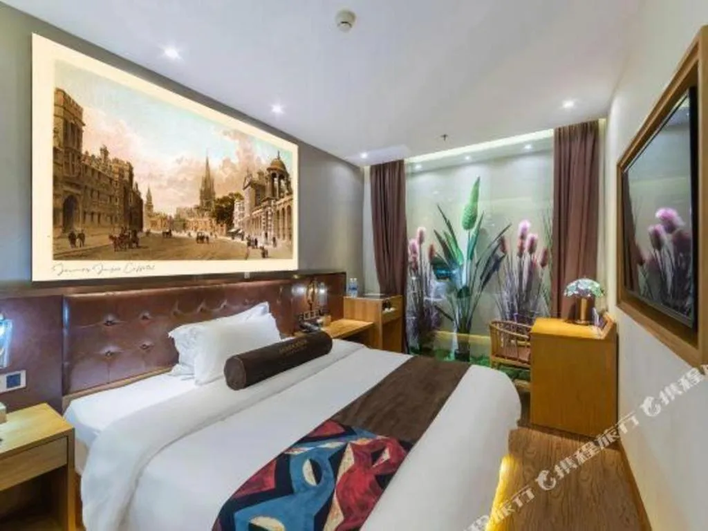 Bed in James Joyce Coffetel Beijing South Station Guang'anmen You'an Hospital