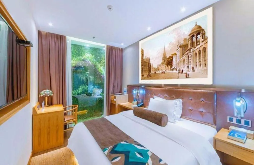 Bed in James Joyce Coffetel Beijing South Station Guang'anmen You'an Hospital