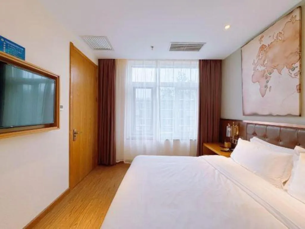 Bed in James Joyce Coffetel Beijing South Station Guang'anmen You'an Hospital