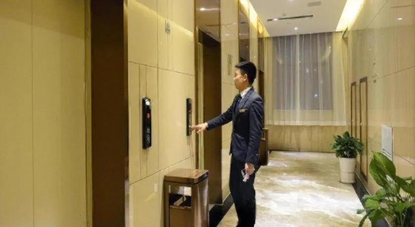 Lavande Hotel·Yichun Wanda, High Speed Railway Station