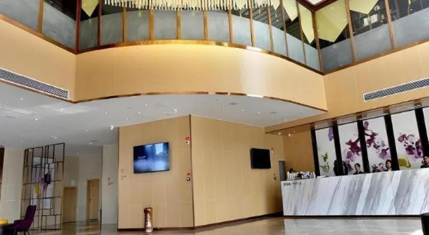 Lavande Hotel·Yichun Wanda, High Speed Railway Station