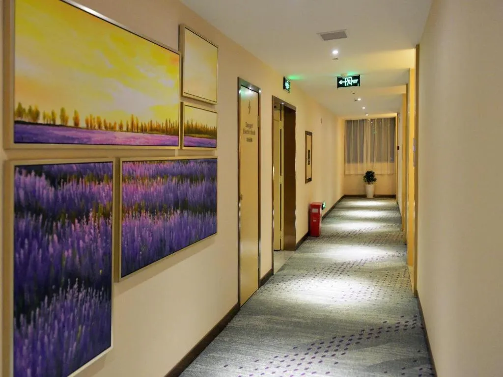 Lavande Hotel·Yichun Wanda, High Speed Railway Station