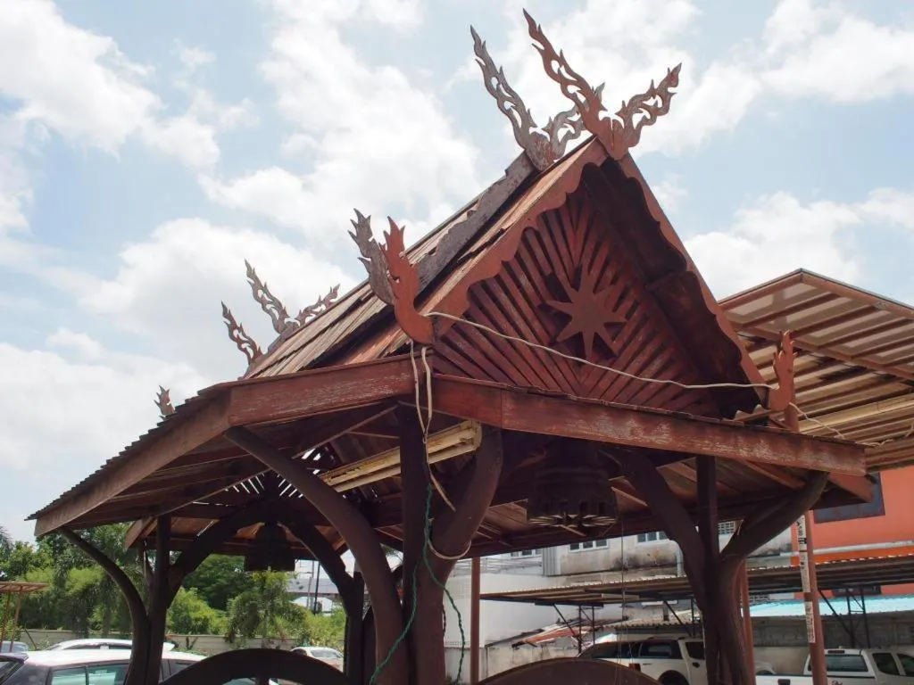 New Home Nakhon Chai Si