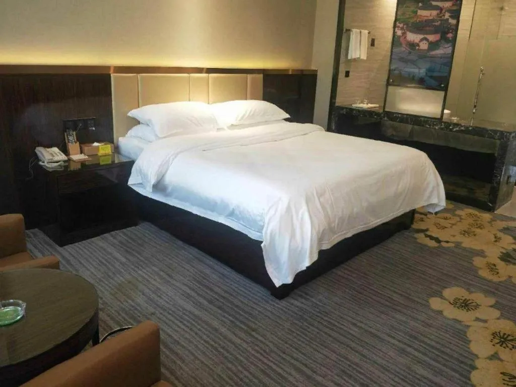 Bed in Vienna Classic Hotel Fujian Nanjing