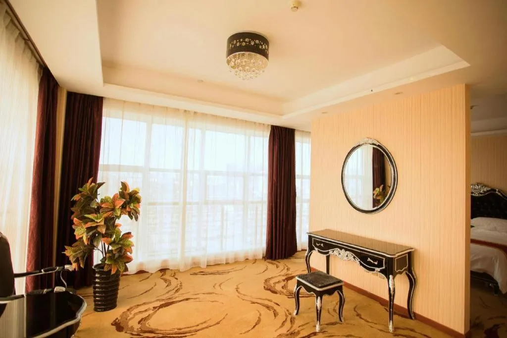 Vienna Hotel Tongliao Ke'erqin