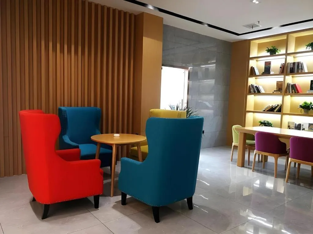 GreenTree Inn Tongling City ZonGYAng County Qishan Road People's Hospital