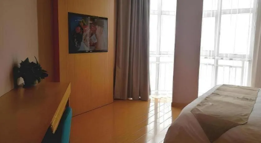 GreenTree Inn Tongling City ZonGYAng County Qishan Road People's Hospital