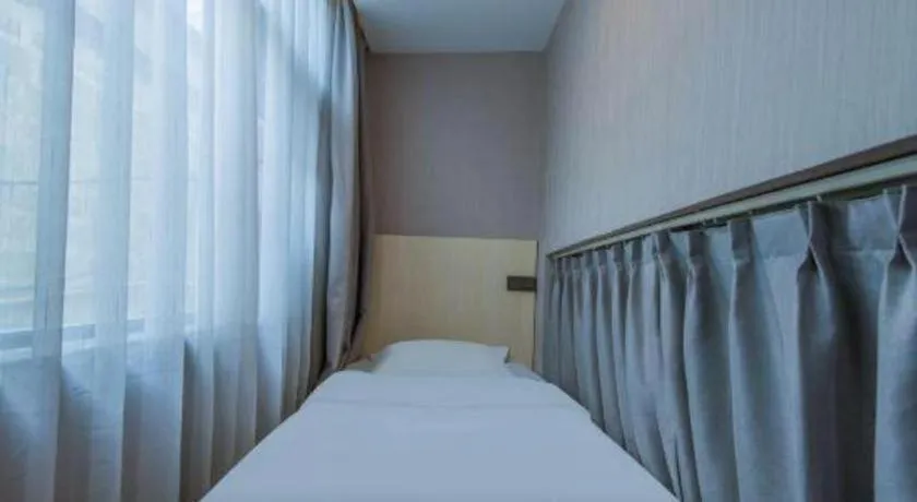 Bed in Echarm Hotel Lhasa Potala Palace