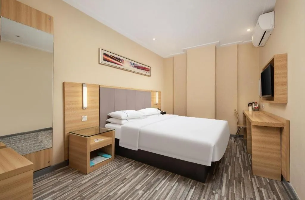 Bed in City Comfort Inn Wuhan Xudong Xiaoping Hubei University