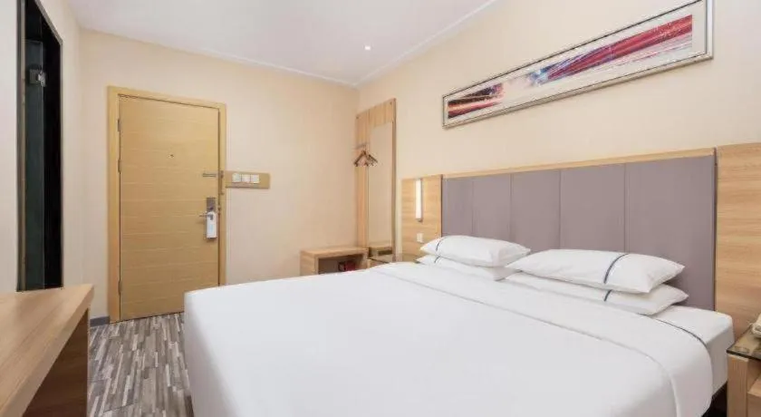 Bed in City Comfort Inn Wuhan Xudong Xiaoping Hubei University