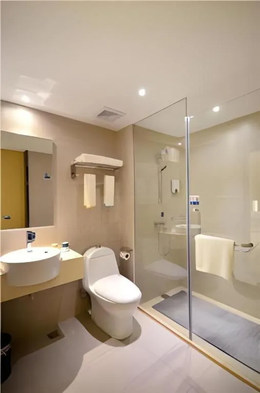 City Comfort Inn Wuhan Guanggu Minzhu Avenue NO.1 Middle School Affiliated to CCNU