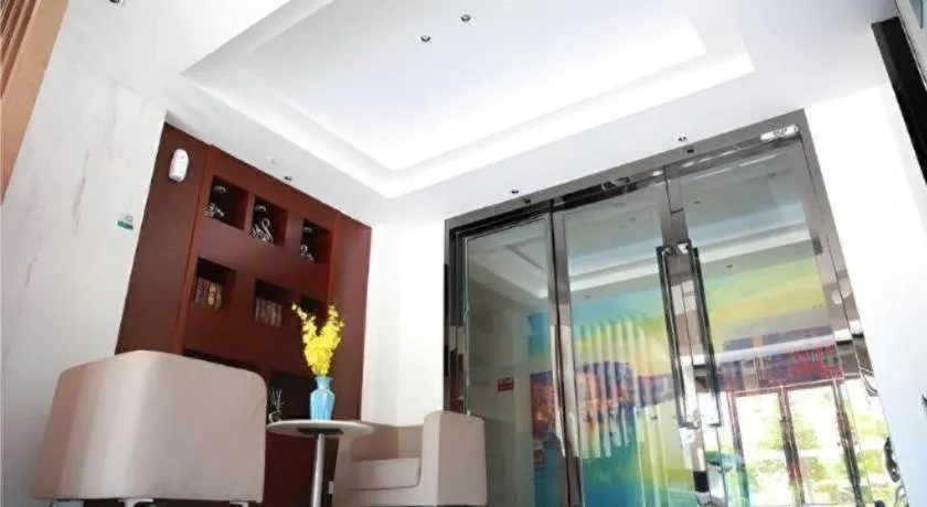 City Comfort Inn Wuhan Guanggu Minzhu Avenue NO.1 Middle School Affiliated to CCNU