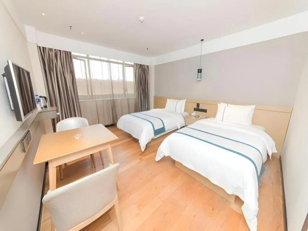 Bed in City Comfort Inn Guangzhou Panyu Qiaonan Aoyuan Plaza