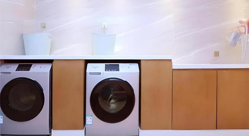 Borrman Hotel Guiyang Guanshanhu International Conference Center Metro Station