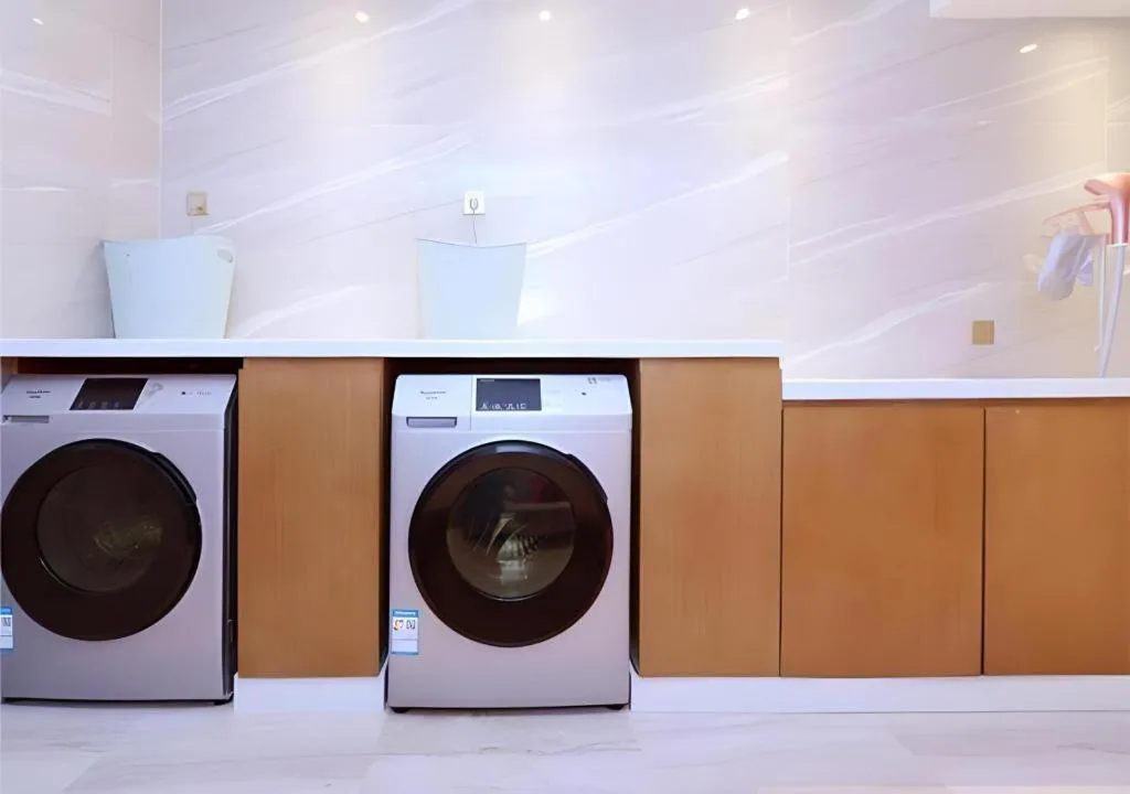 Borrman Hotel Guiyang Guanshanhu International Conference Center Metro Station