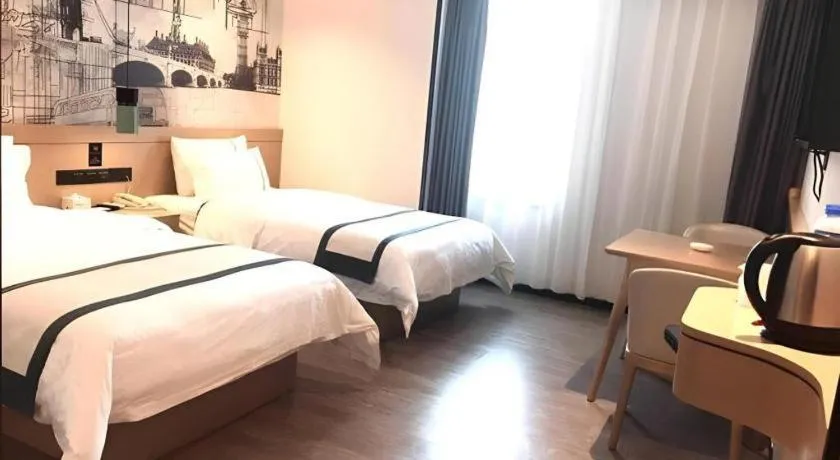 Bed in City Comfort Inn Guangzhou Shisanhang Shangxiajiu Pedestrian Street 1st Branch