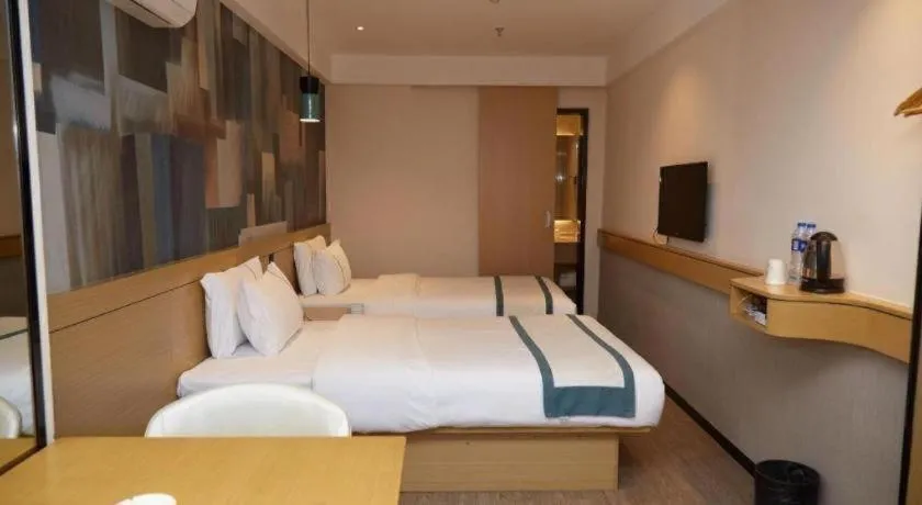 Bed in City Comfort Inn Guangzhou Shisanhang Shangxiajiu Pedestrian Street 1st Branch