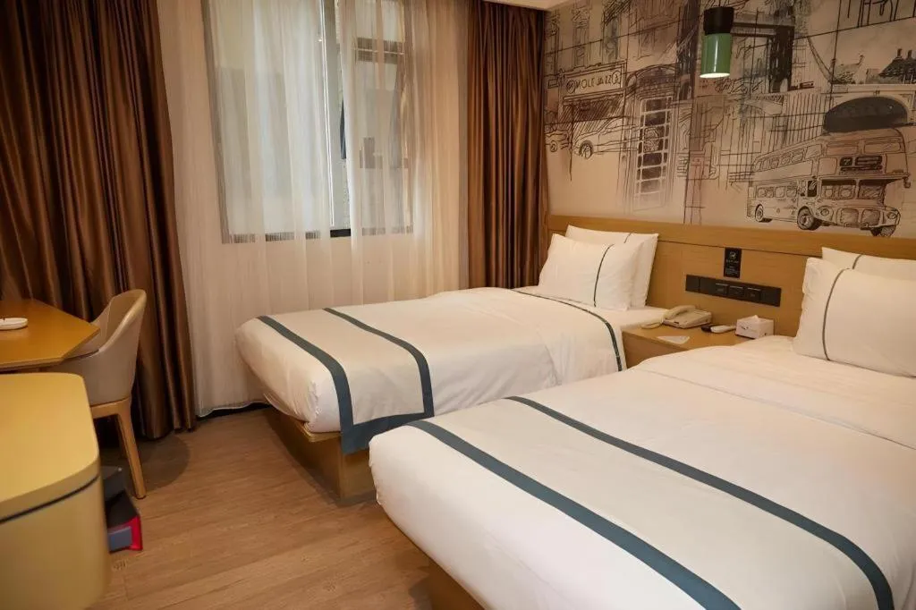 Bed in City Comfort Inn Guangzhou Shisanhang Shangxiajiu Pedestrian Street 1st Branch