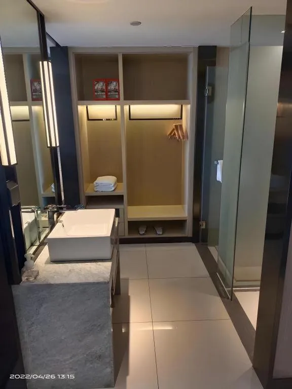 Bed in Echarm Hotel Aegean Shopping Park Zhonghuan Plaza