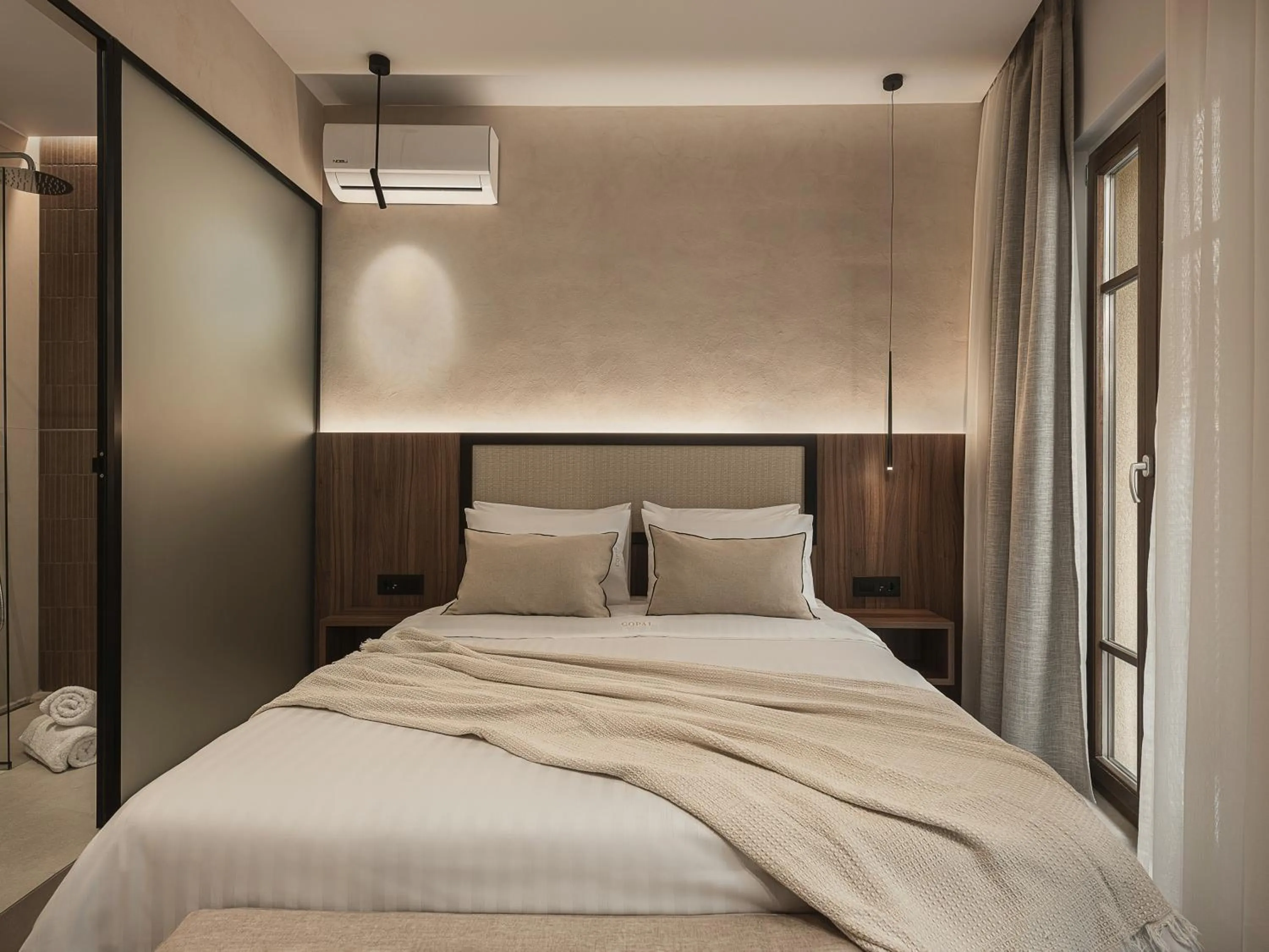 Bed in Copal Simple Staying