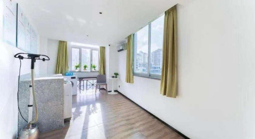 Echarm Hotel Guangzhou Changlong Shiqiao Metro Station