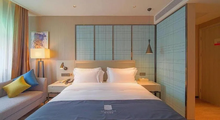 Bed in Echarm Hotel Guangzhou Changlong Shiqiao Metro Station