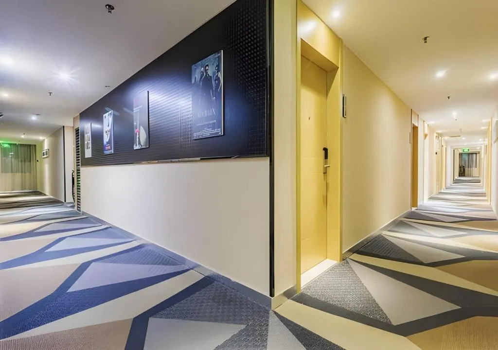 Bed in City Comfort Inn Guangzhou Tianhe District Tangxia Exhibition Center