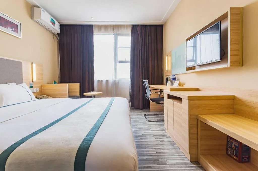 Bed in City Comfort Inn Guangzhou Tianhe District Tangxia Exhibition Center