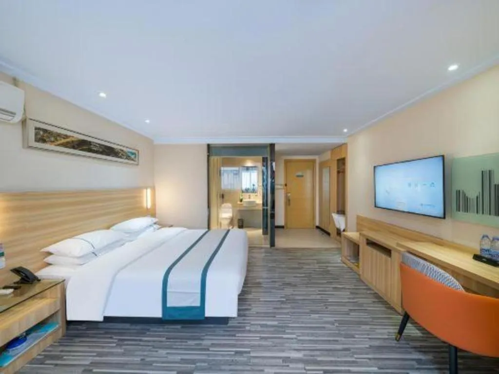 Bed in City Comfort Inn Wuhan Jinyinhu Garden Expo Park