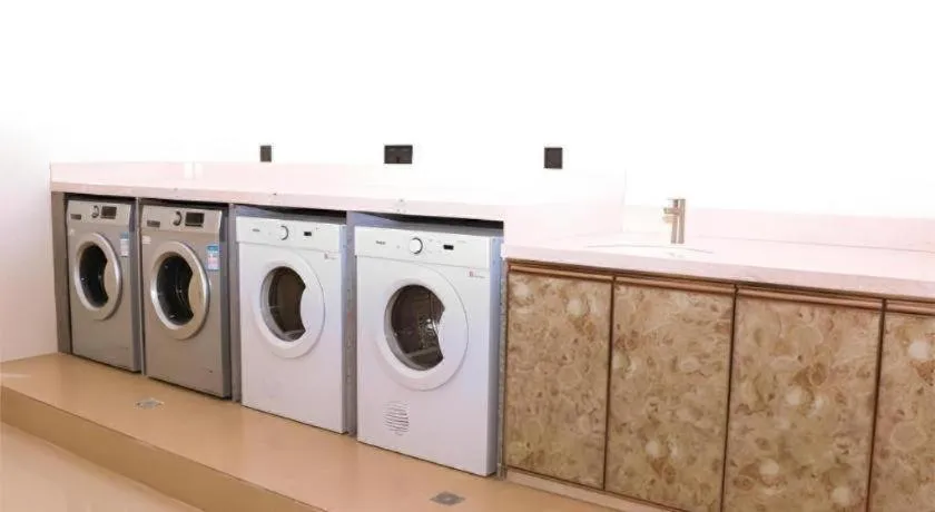 Borrman Hotel Maoming Avenue Donghui City