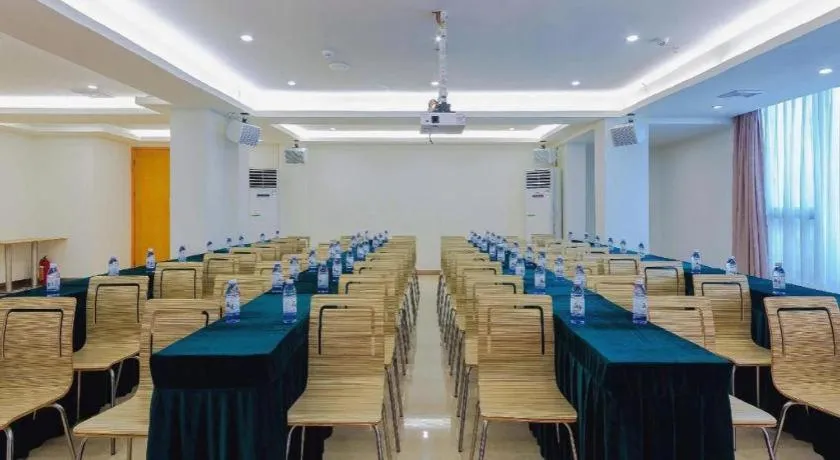 Borrman Hotel Zhanjiang Shimao Building High-speed Railway Station