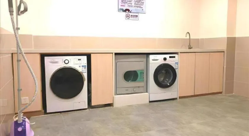 Borrman Hotel Zhanjiang Shimao Building High-speed Railway Station