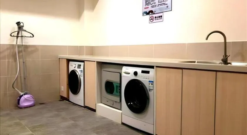 Borrman Hotel Zhanjiang Shimao Building High-speed Railway Station