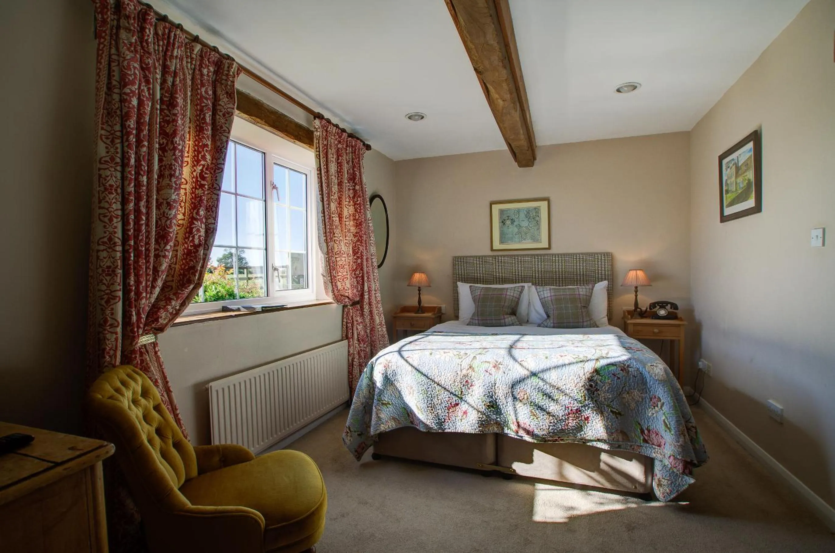 Bed in The Moonraker Hotel