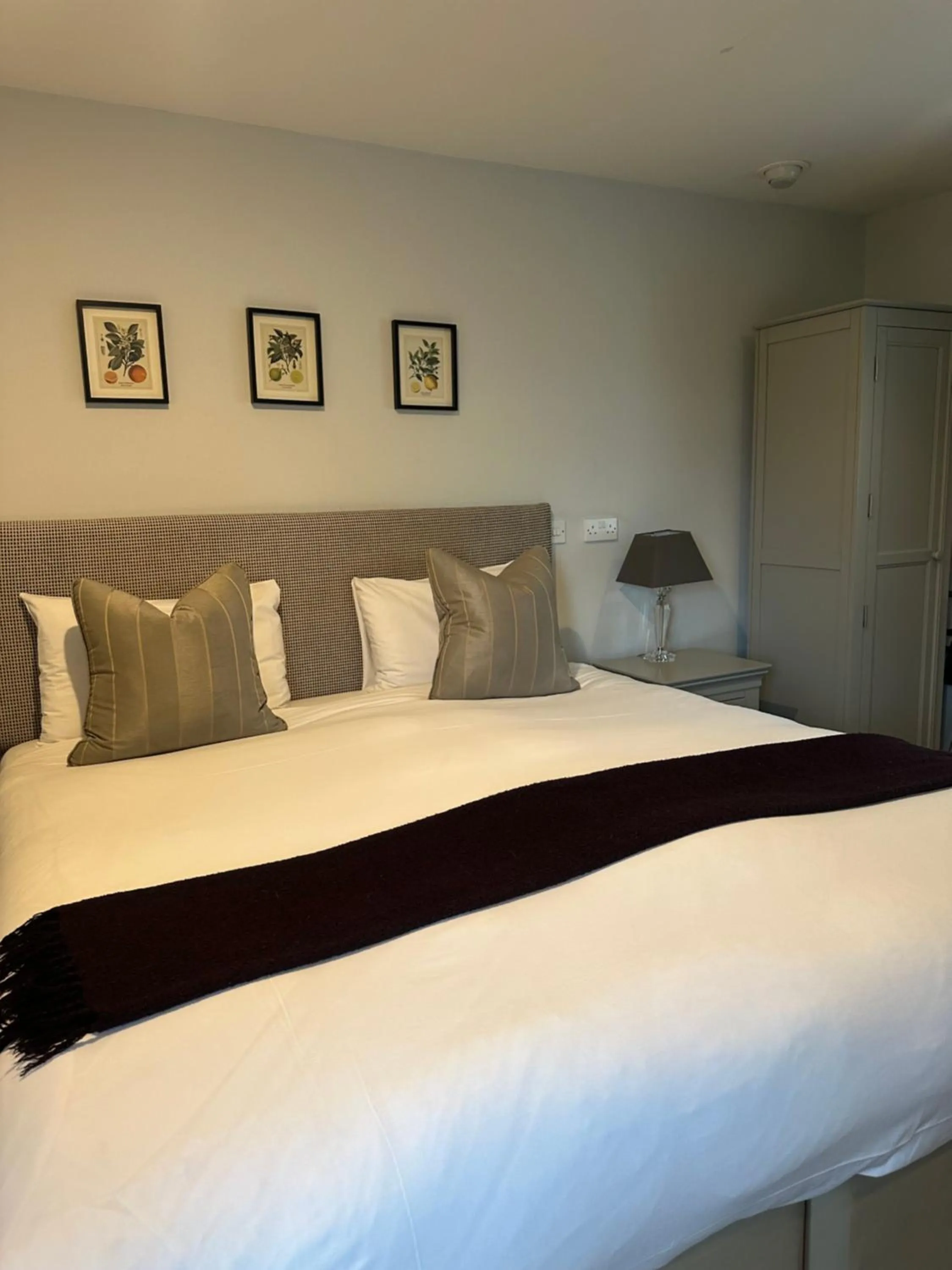 Bed in The Moonraker Hotel