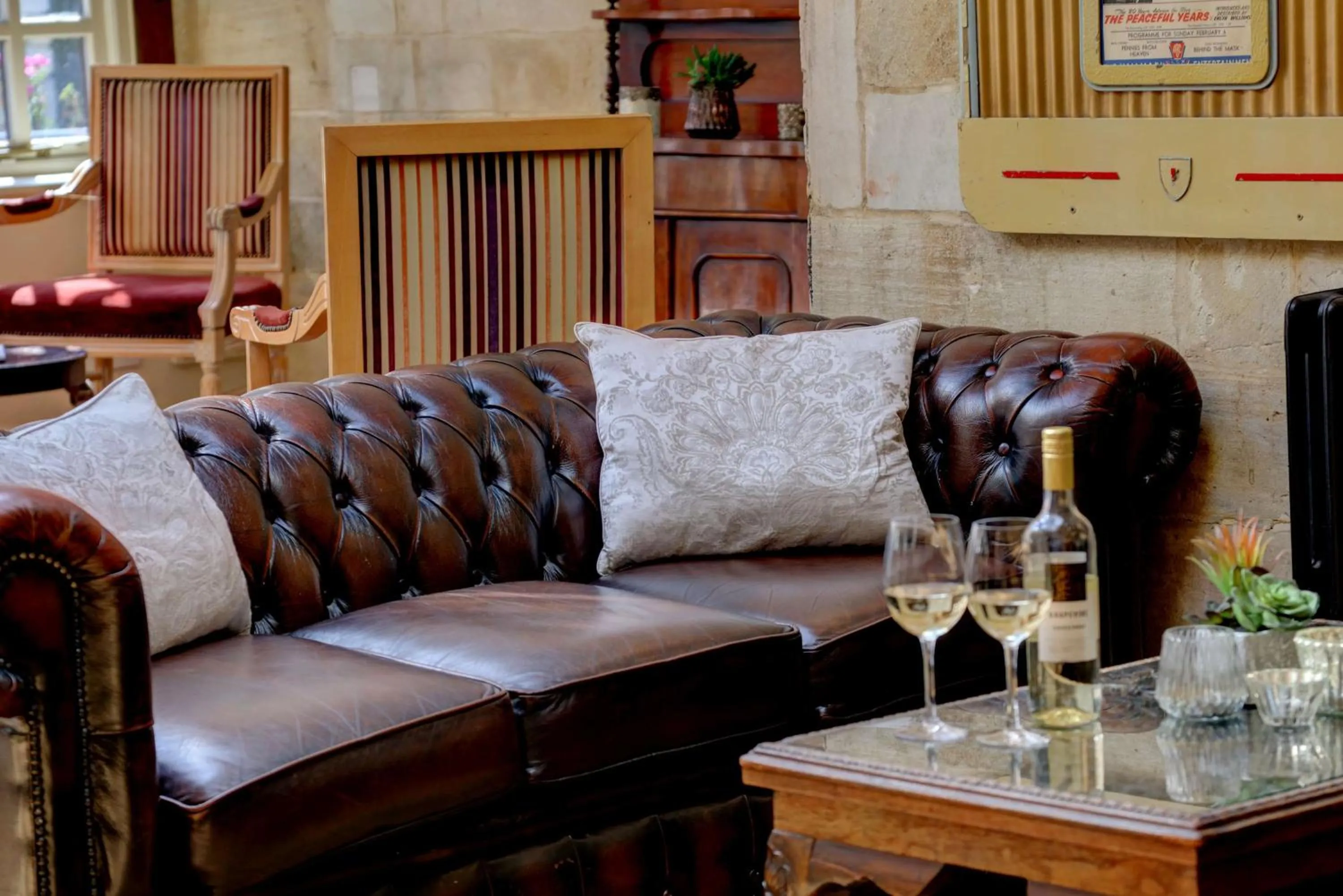 Lounge or bar in The Moonraker Hotel